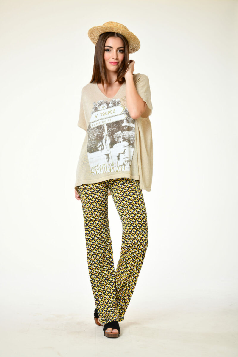 Pull cupidon - Ramatuelle - Beige . Pantalon st tropez Byblos jaune. Au soleil saint tropez Printemps 2024 . Taille unique